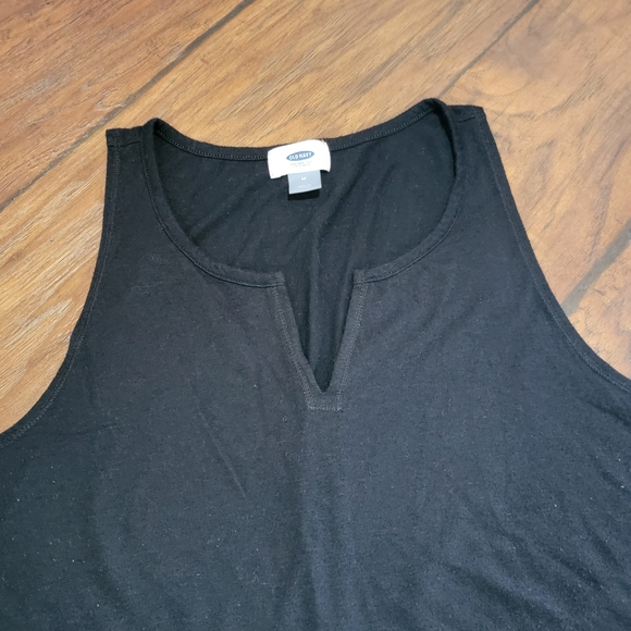 Old Navy top - Picture 3 of 5